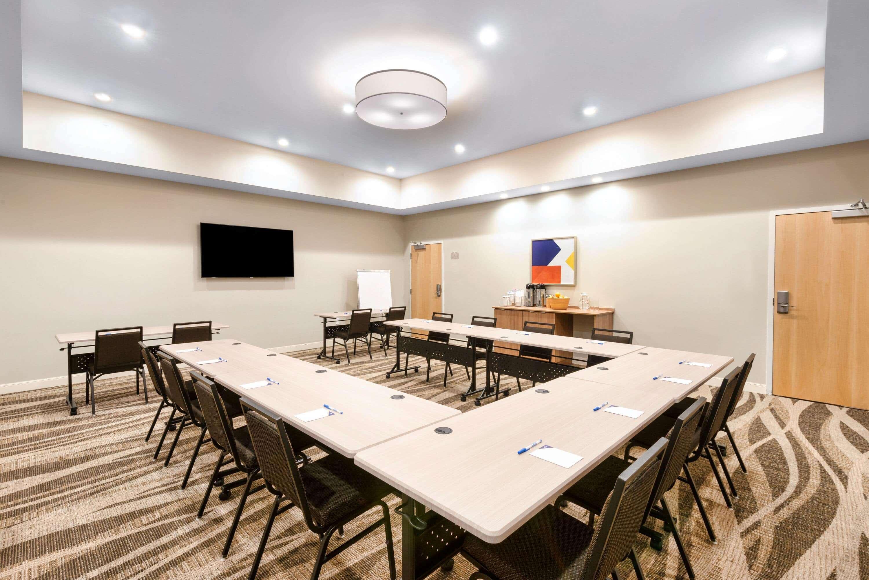 Microtel Inn & Suites By Wyndham Farmington Luaran gambar