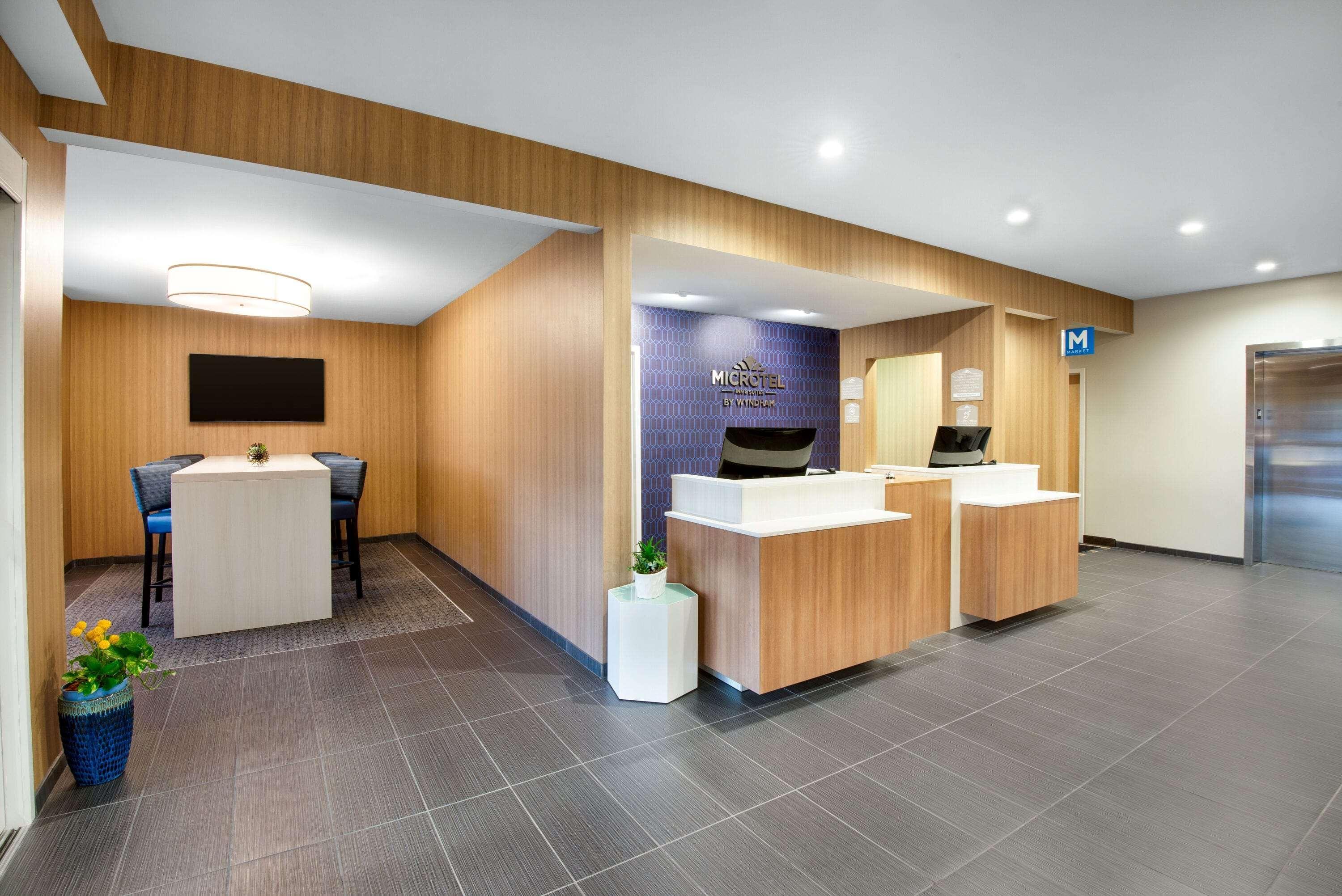 Microtel Inn & Suites By Wyndham Farmington Luaran gambar